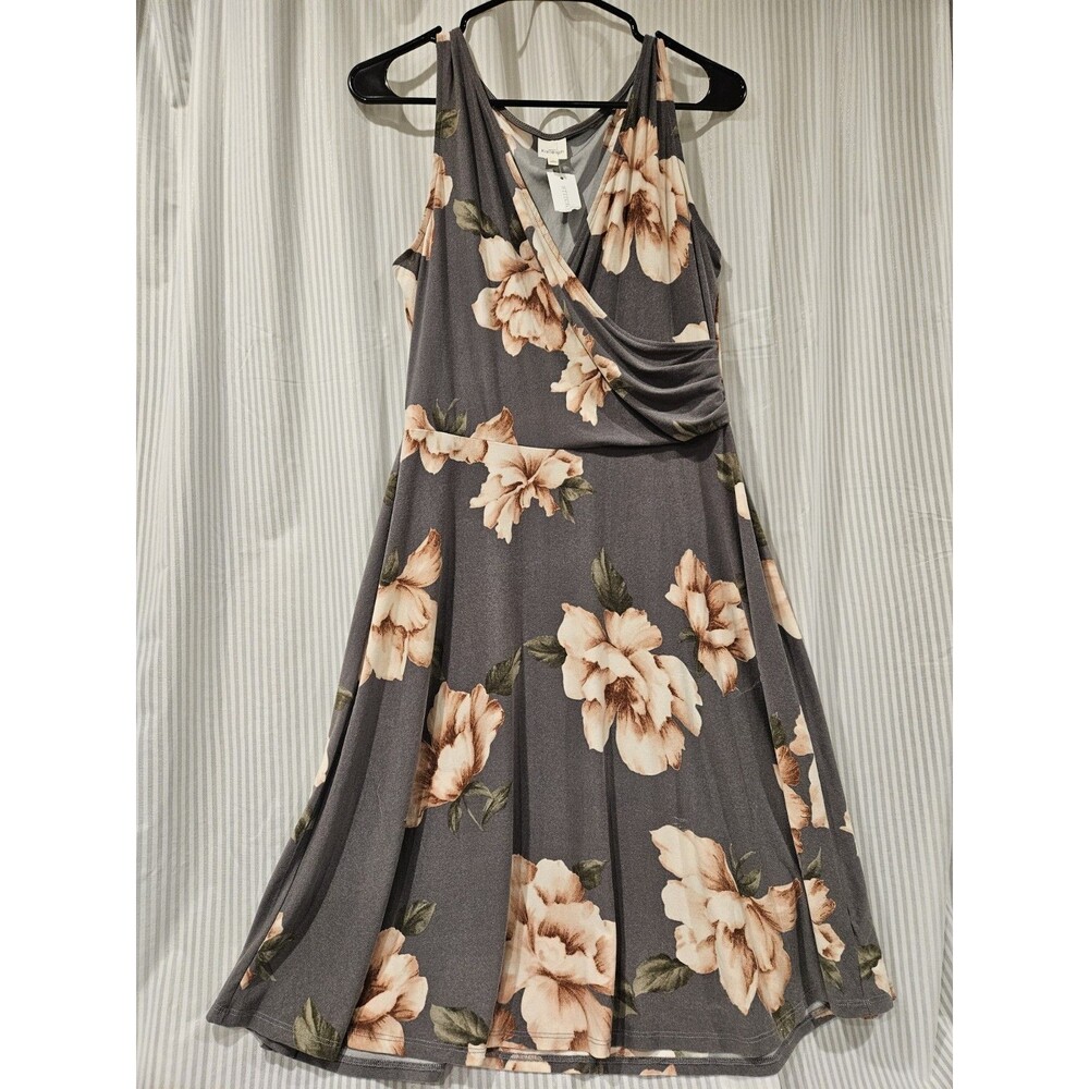 Kaileigh Holt Sleeveless Floral Wrap A-Line Dress Gray Pink Knee Length NWT Sz L